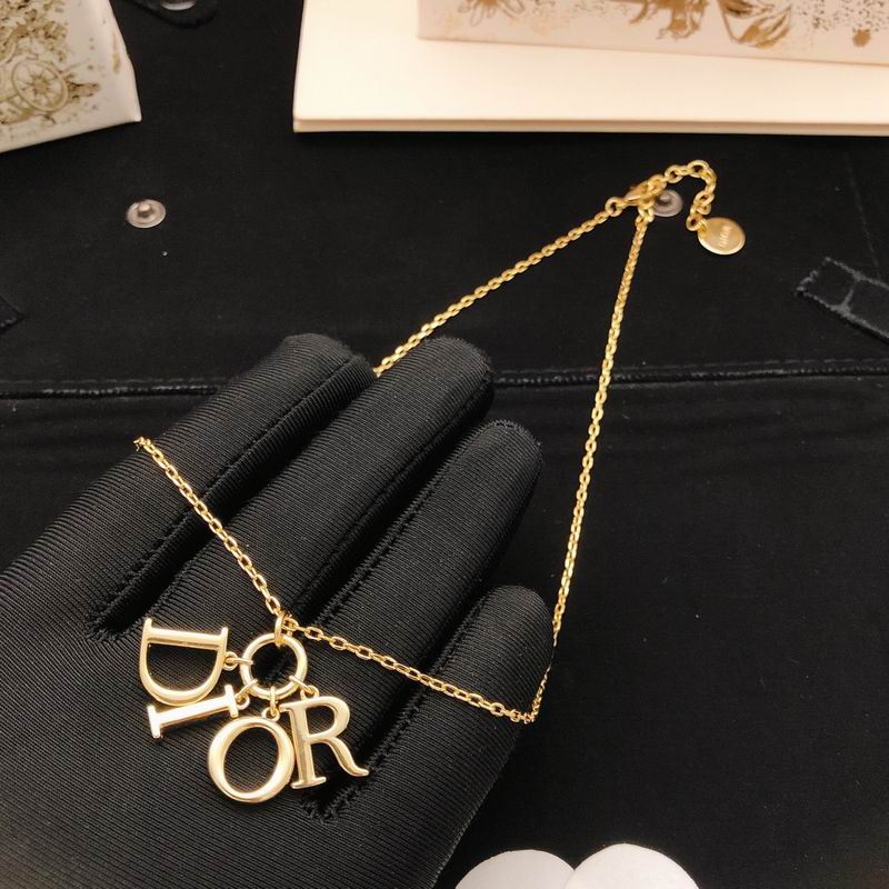 Dior Necklace 04yxs165